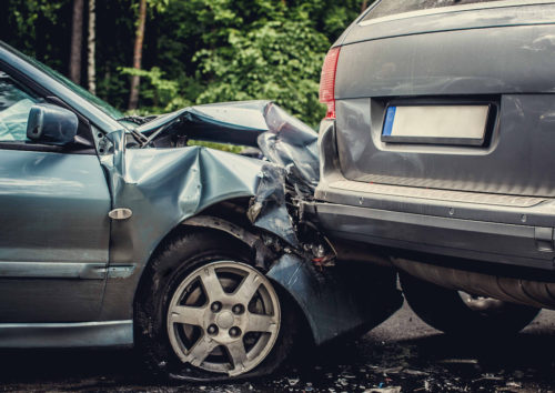 incidente con auto rubata