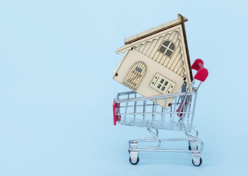 L’assistenza legale nella compravendita immobiliare tutela il valore dell’investimento, previene rischi giuridici e responsabilità e garantisce operazioni sicure.