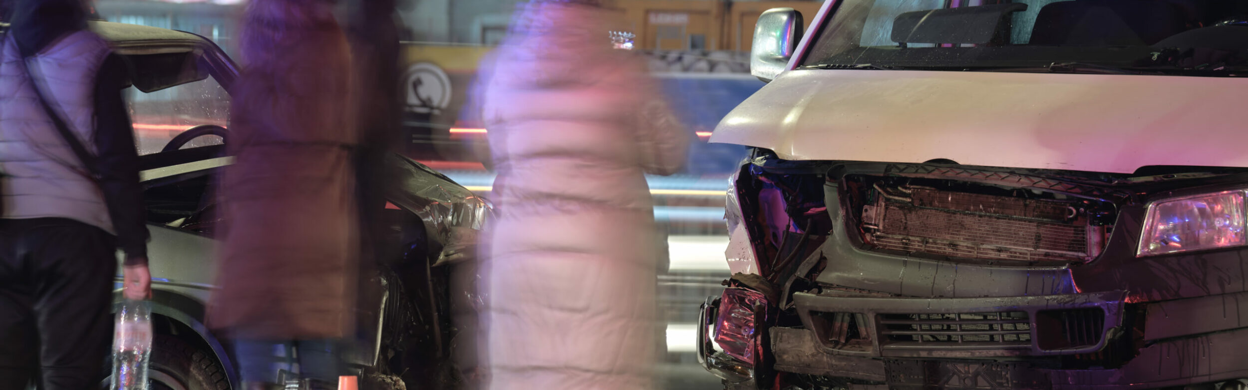 Incidente stradale con lesioni gravi e intervento dei soccorsi